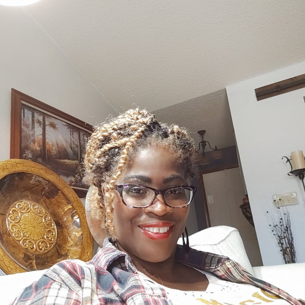 Meet your Posher, Crystal